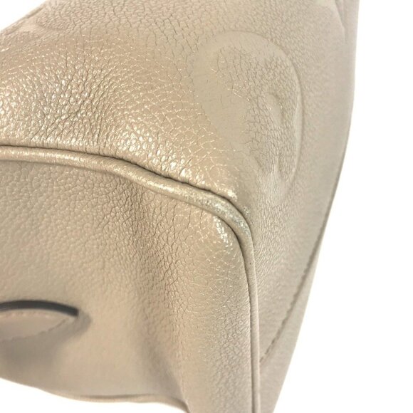 LOUIS VUITTON Beige Monogram Bag - Picture 8 of 16